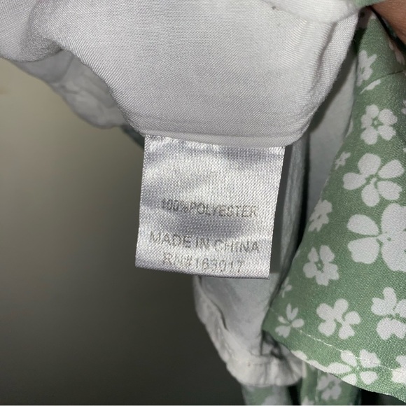 Princess Polly Size 4 Mint Green Shorts Romper With Smocked Stretchy Back - Picture 8 of 9